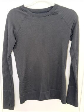 Lululemon athletica Black Textured Long Sleeve Pullover with Thumb Holes | 8